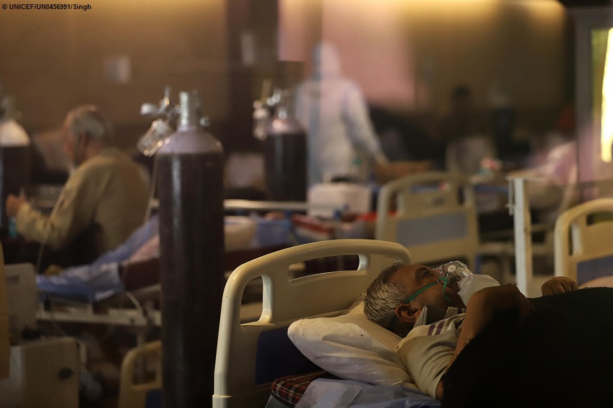 COVID-19: el nuevo y mortal aumento en el sur de Asia amenaza con revertir los avances mundiales contra la pandemia y tener un impacto desproporcionado en los niños COVID-19: el nuevo y mortal aumento en el sur de Asia amenaza con revertir los avances mundiales contra la pandemia y tener un impacto desproporcionado en los niños