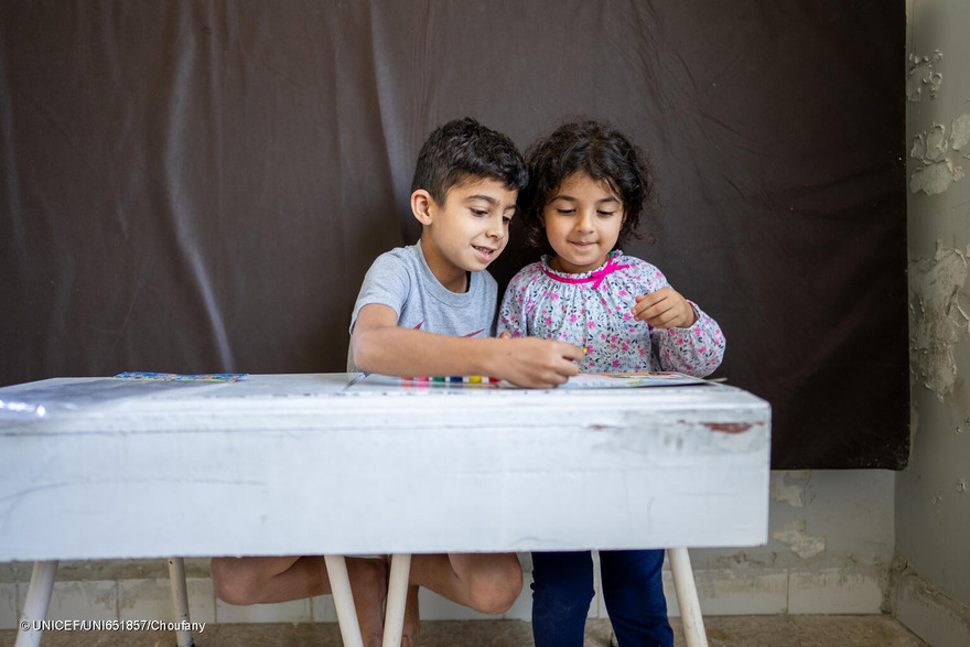 Niños y niñas desplazadas en Líbano