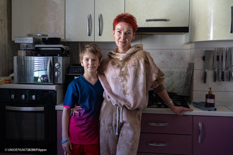 Ucrania: el 70% de los niños y niñas carecen de acceso a bienes y servicios básicos a medida que la privación material aumenta