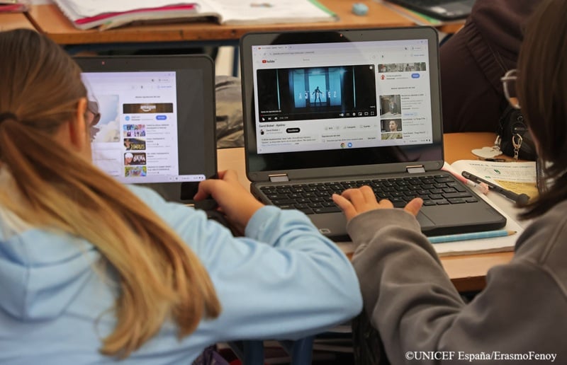 Las restricciones de edad por sí solas no garantizan la seguridad de la infancia y la adolescencia en Internet