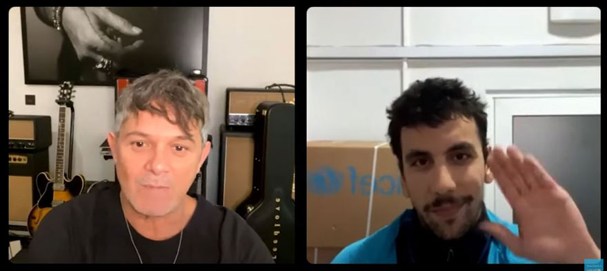 Alejandro Sanz y Juan Haro durante su conversación