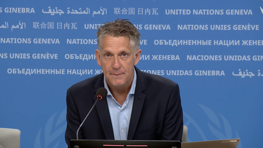 James Elder durante la rueda de prensa