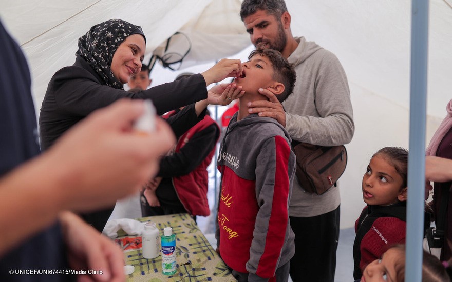 La campaña masiva de vacunación contra la polio continuará en la Franja de Gaza