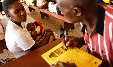 UNICEF España y la Fundación ”la Caixa” impulsan la supervivencia infantil de más de 130.000 niños y niñas en Sierra Leona