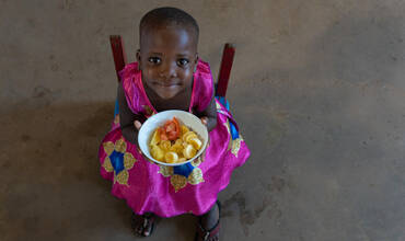 UNICEF España y Grupo Caparrós firman un acuerdo pionero en el sector hortofrutícola para impulsar el derecho a la nutrición infantil