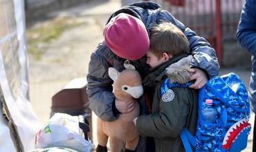Ucrania: 2 de cada 3 niños, desplazados o refugiados