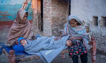 Pakistán: las lluvias han terminado, pero los niños siguen muriendo