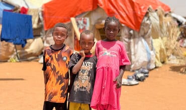 Niños y niñas de Sudán.
