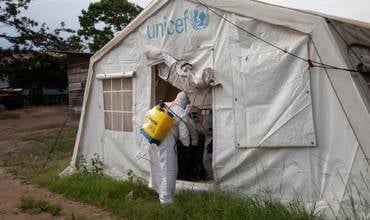 La RDC recibe 100 toneladas de ayuda de UNICEF frente al ébola