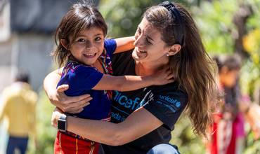 La alianza que la aerolínea mantiene con UNICEF España transporta de manera regular materiales sanitarios para apoyar la salud de niños y niñas de la región de Latinoamérica y el Caribe