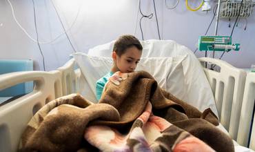 Un niño herido en un hospital de Líbano