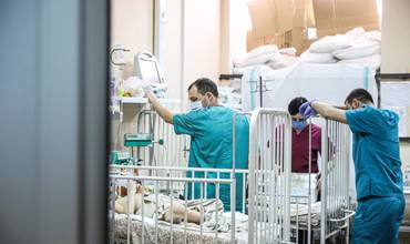 Proporcionamos atención médica e nutricional á infancia en Ucraína