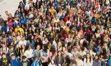 Niños y niñas miembros de Consejos de Infancia de UNICEF