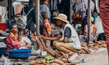 Lanzamiento de la campaña de vacunación contra la poliomielitis en Kalemie, provincia de Tanganica, en RDC, el 19 de octubre de 2023.