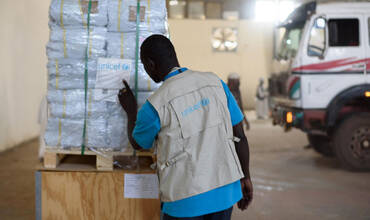 Suministros de UNICEF para los niños de Sudán