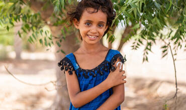 Niña vacunada en Yemen.