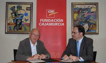 Francisco Artés y Pascual Martínez durante el acto de firma del acuerdo de colab