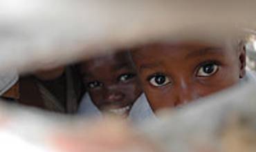 EL MUNDO NO HACE LO SUFICIENTE PARA PROTEGER A LOS NIÑOS Y NIÑAS AFECTADOS POR EL SIDA