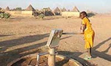 En Darfur, las bombas de agua ayudan a avanzar hacia la paz