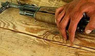 Proteger a los niños del azote de las armas ligeras