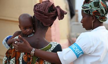 Mauritania: UNICEF distribuye suplementos nutricionales a los niños en riesgo de desnutrición