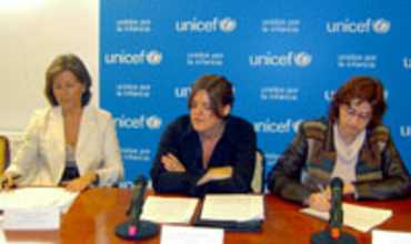 Acuerdo histórico entre UNICEF y el Gobierno español