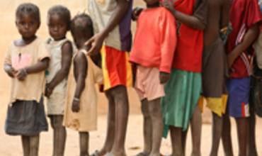 UNICEF y la OMS vacunan a 1,7 millones de niños en medio de la crisis en Costa de Marfil