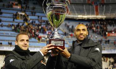 Casi 40.000 seguidores acuden a Mestalla para ver Champions for Africa