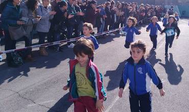 Argazkia. Hogar San Jose Ikastetxeko ikasleak korrika