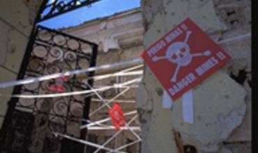 LOS ANGOLEÑOS LUCHAN CONTRA LAS MINAS ANTIPERSONA DURANTE EL PERÍODO DE PAZ