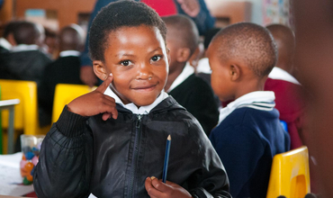 Gambastar renueva su compromiso con la infancia más necesitada