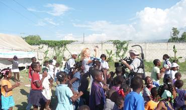 Ana Duato, una voz por Haití