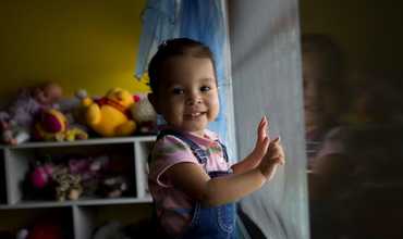 AXA apoya a UNICEF para asegurar el futuro de miles de niños