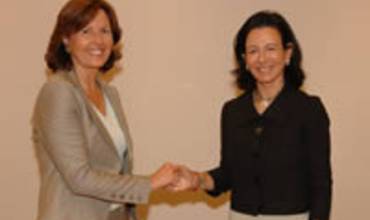 UNICEF y Banesto se unen en favor de la infancia ecuatoriana