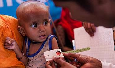 Bebé rohingya en campamento de Bangladesh