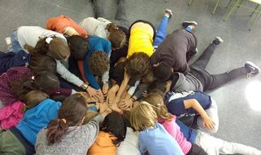 Colegios de Rivas hacen su vacuna por le buen trato