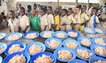 COVID-19: 370 millones de niños en riesgo de desnutrición por el cierre de escuelas