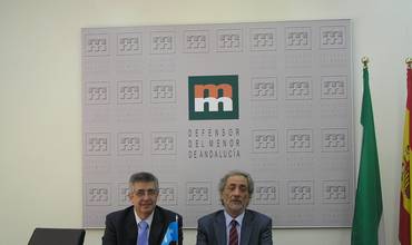 Ricardo García Pérez, Presidente de UNICEF Andalucía, y José Chamizo, Defensor d