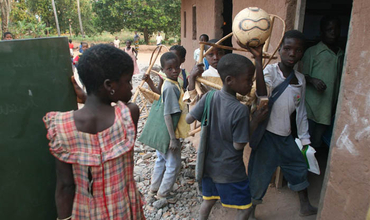El deporte ayuda a mejorar la calidad educativa en Mozambique