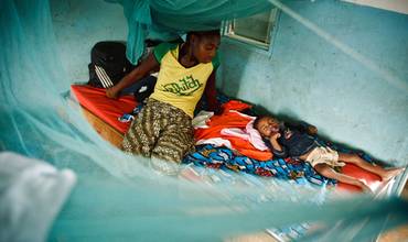 Miles de desplazados viven en condiciones difíciles por el conflicto en Costa de Marfil