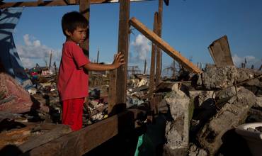 Tifón en Filipinas: 8TV y TV3 se vuelcan con la emergencia