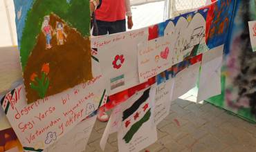 Los niños sirios en Turquía miran al futuro