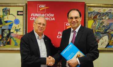 Pascual Martínez y Francisco Artés tras la firma del Acuerdo