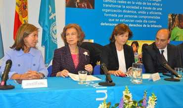 Doña Sofía, con el Patronato de UNICEF España