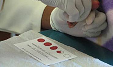 En Sudáfrica, un nuevo método de análisis permite el diagnóstico precoz del VIH en bebés