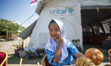 Indonesia: más de 1 millón de niños y sus familias con ayuda 1 año después