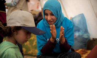 Los niños en el campamento de Shousha pueden ir a la escuela