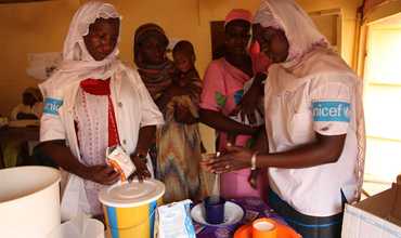 Sahel: 250.000 niños tratados contra la desnutrición