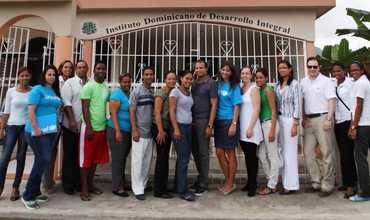 Tomás Franquet con el equipo de UNICEF República Dominicana