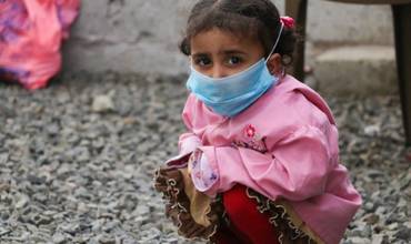 Una niña en Yemen durante la pandemia de COVID-19